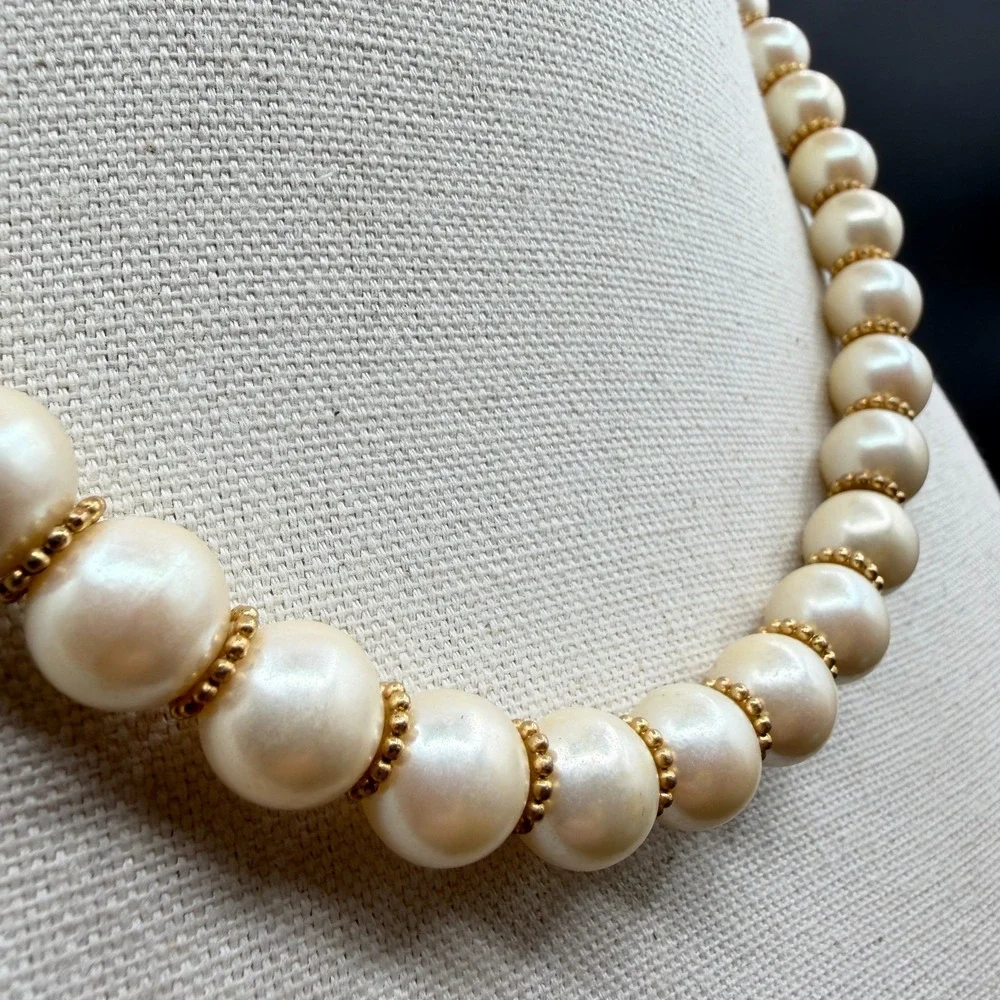 Cream Faux Pearl Beaded Necklace Gold Tone Spacer Classic Elegant Statement